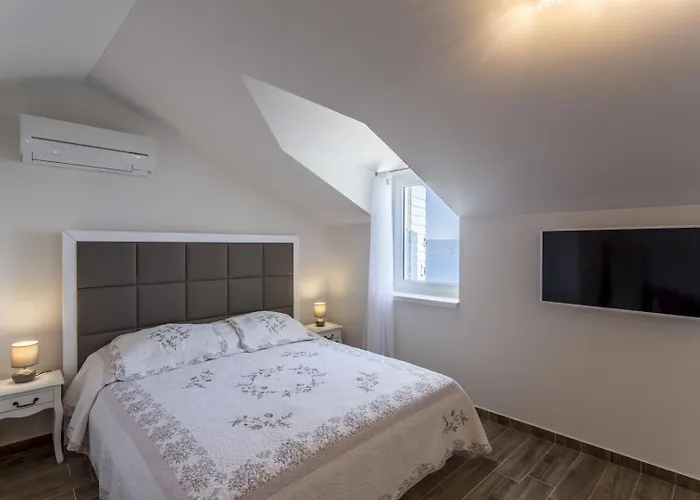 Luxury Libar Near Split, Heated Pool *