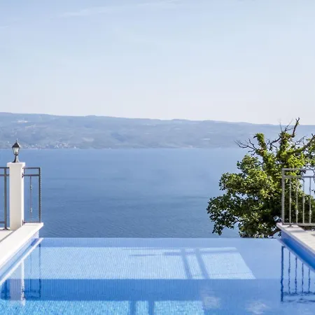 Villa Luxury Libar Near Split, Heated Pool