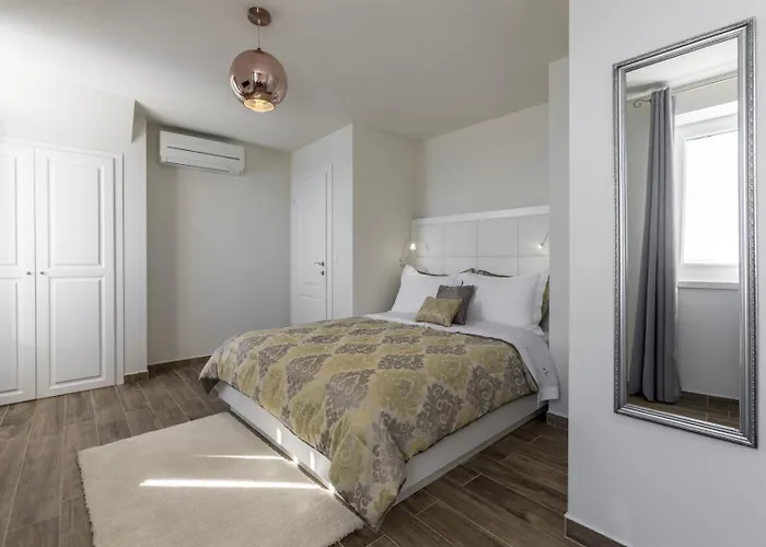 Luxury Libar Near Split, Heated Pool Villa *