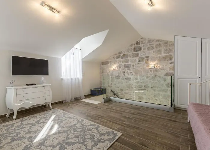 Luxury Libar Near Split, Heated Pool