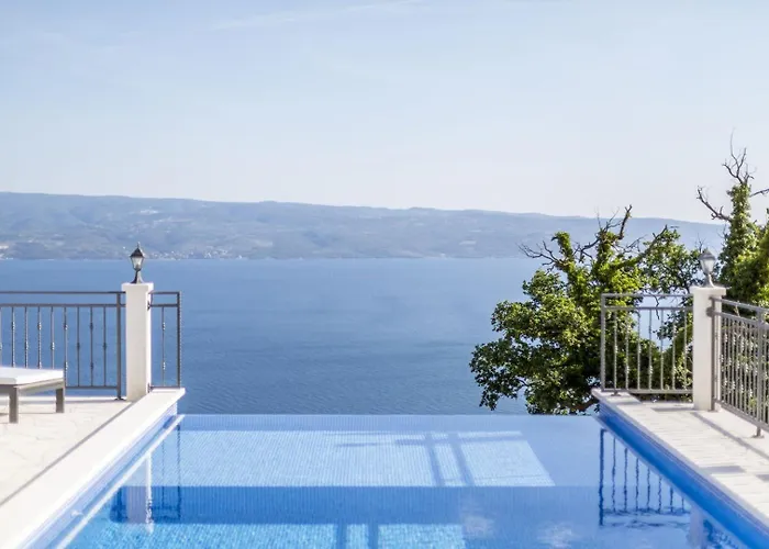 Villa Luxury Libar Near Split, Heated Pool